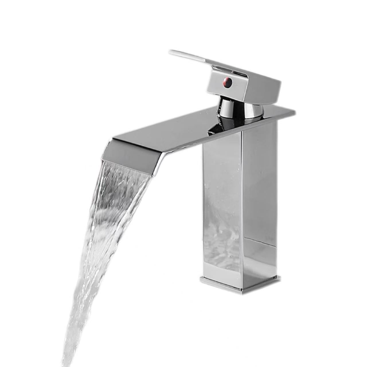 ʻO ka wailele ʻo Chrome-Plated Flat-Spout Water Faucet wai wela a me ke anu